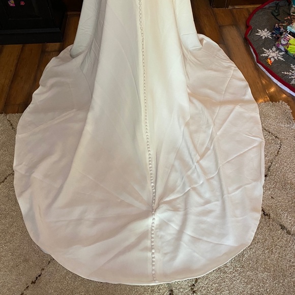 Alfred Angelo 2557. Size 6. NWT - Picture 7 of 11